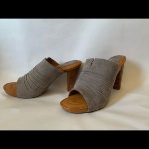 Brand new unworn BORN suede slides